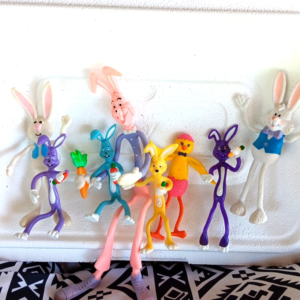 Vintage Easter bendy figures